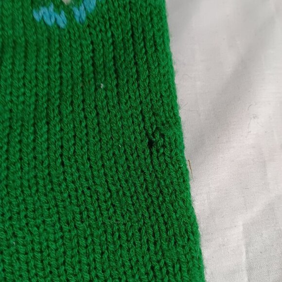 Vintage 1980's Boys Girls Medium Knitted Green Beanie Cap Floral Pattern - Picture 7 of 7